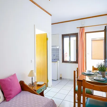 Vera Lilli Aparthotel 2*